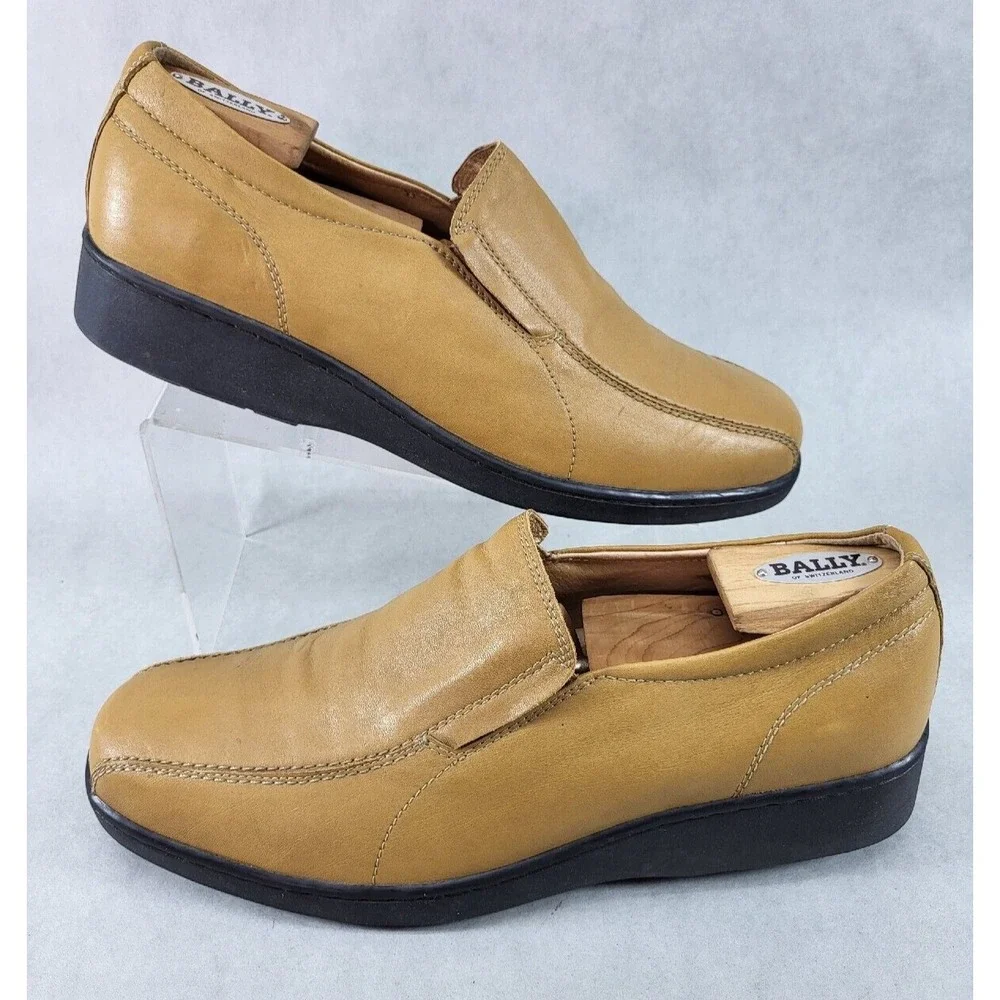Gravity Defyer Size 12 Men's Tan Leather Slip On Leather Loafer